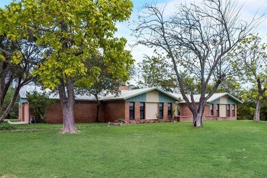 6916 Evergreen Ct, Weatherford, TX 76087 - photo 2