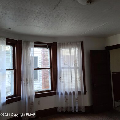 135 Firehouse Rd, Pocono Pines, PA 18350 - photo 5