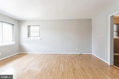 8208 15th Ave, Hyattsville, MD 20783 - photo 6