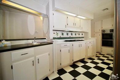 PP Kitchen
