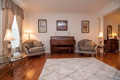 3498 Lurman Dr, Macungie, PA 18062 - photo 5