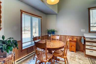 Dining Area1_0