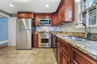 27 Hand St, Pawtucket, RI 02861 - photo 5