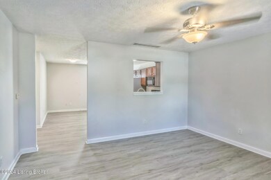 9910_Brooks_Bend_Rd_Louisville_KY_40258_
