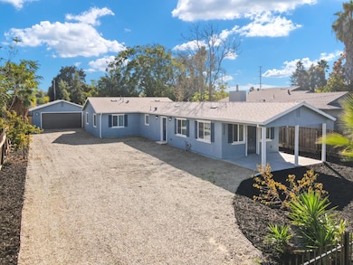 2052 E 4th St, Stockton, CA 95206 - photo 6