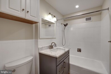 2711 Ordway St NW unit 302, Washington, DC 20008 - photo 7