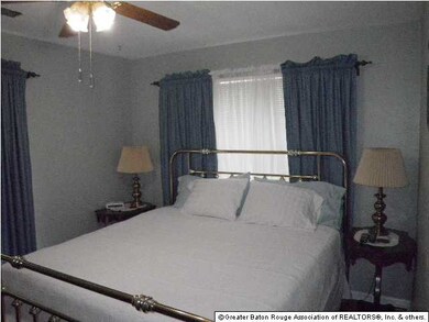 2nd downstairs bedroom.