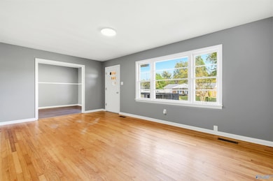 811 Peachtree St, Athens, AL 35611 - photo 5