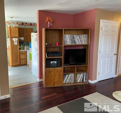 128 Kramer Way, Dayton, NV 89403 - photo 5