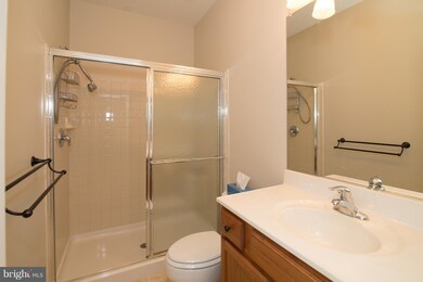 3935 Great Harvest Ct, Dumfries, VA 22025 - photo 6