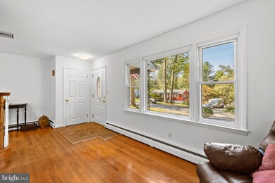 7517 Dogwood Rd, Sykesville, MD 21784 - photo 4