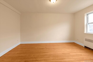 20-21 Parsons Blvd, Whitestone, NY 11357 - photo 7