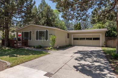 1019 SE Black Ridge Place, Bend, OR 97702 - photo 2