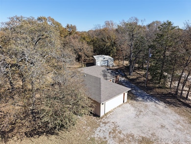 1114 Comet Rd, Ardmore, OK 73401 - photo 2