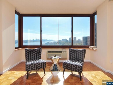 Palisades unit 2610, Fort Lee, NJ 07024 - photo 4