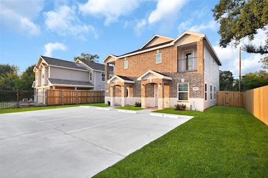 7923 Bowen St unit A/B, Houston, TX 77051 - photo 3