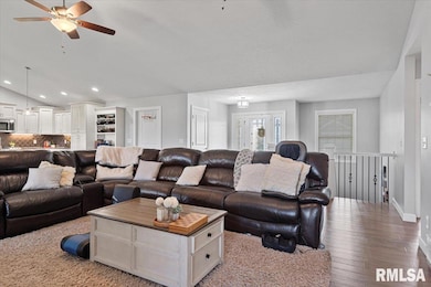 1109 Lightstone Ct, Sherman, IL 62684 - photo 7