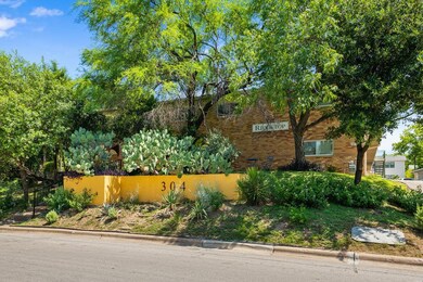 304 E 33rd St unit 8, Austin, TX 78705 - photo 2
