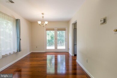 14725 Pebble Hill Ln, North Potomac, MD 20878 - photo 6