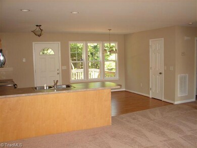 2125 Sunbeam Ct, Asheboro, NC 27205 - photo 5