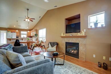 3152 Southwest Juniper Avenue MLS-179