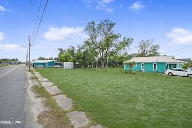 524 Martin Luther King Blvd, Port St. Joe, FL 32456 - photo 2