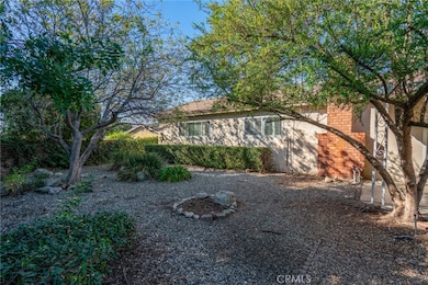 2364 W Silver Tree Rd, Claremont, CA 91711 - photo 7