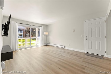 2425 Torquay Ave unit 101A, Royal Oak, MI 48073 - photo 5
