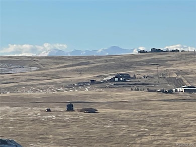 47652 Rolling Vista St unit 5, Bennett, CO 80102 - photo 3