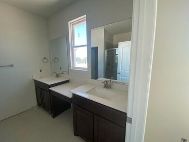 1097 Flagstone Dr, Weatherford, TX 76085 - photo 5