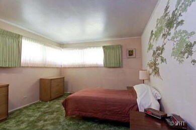 915 Portsmouth Ave, Westchester, IL 60154 - photo 6