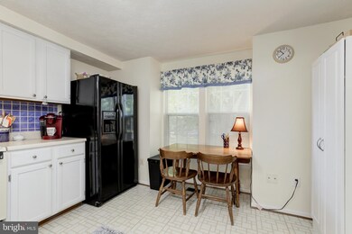 9641 Glendower Ct, Laurel, MD 20723 - photo 4