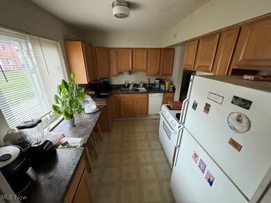 1614 Ridgewick Dr unit 5B, Wickliffe, OH 44092 - photo 6