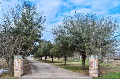 39102 Highway 290 Business, Waller, TX 77484 - photo 5