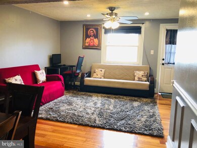 5928 Rowanberry Dr, Elkridge, MD 21075 - photo 2