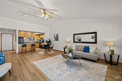 21322198 S Gekeler Ln, Boise, ID 83706 - photo 7