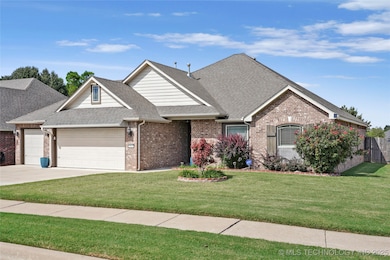 5016 E El Paso St, Broken Arrow, OK 74014 - photo 2