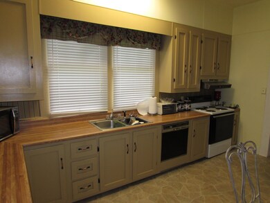 20 E Broad St, Foxworth, MS 39483 - photo 2