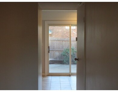 1111 Dickinson St unit 1111, Springfield, MA 01108 - photo 4