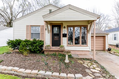 Molea-Crutcher-Home-4