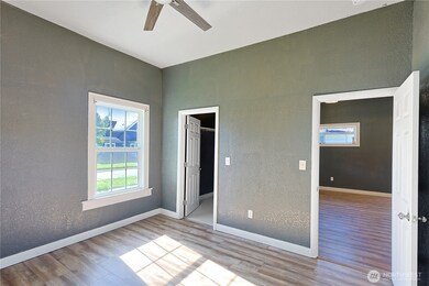 277 SW Lewis St, Chehalis, WA 98532 - photo 6