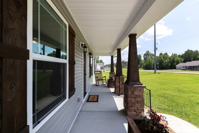 Nice covered front porch.