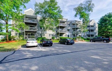 20 Ledgewood Hills Dr unit U103, Nashua, NH 03062 - photo 2