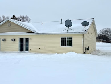 320 2nd St NE unit A, Bertha, MN 56437 - photo 4
