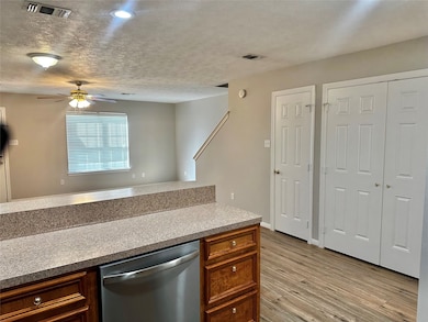 404 Peach St unit 1, Tomball, TX 77375 - photo 7