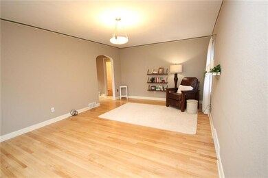 6701 Forest Ct, Windsor Heights, IA 50324 - photo 4