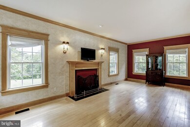 17 Klees Mill Rd, Sykesville, MD 21784 - photo 6