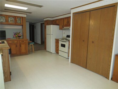 237 Dunlap Dr, Blairsville, PA 15717 - photo 4