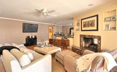 Mulberry Family Rm