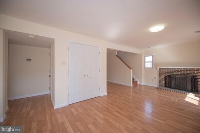 15120 Dufief Dr, North Potomac, MD 20878 - photo 3